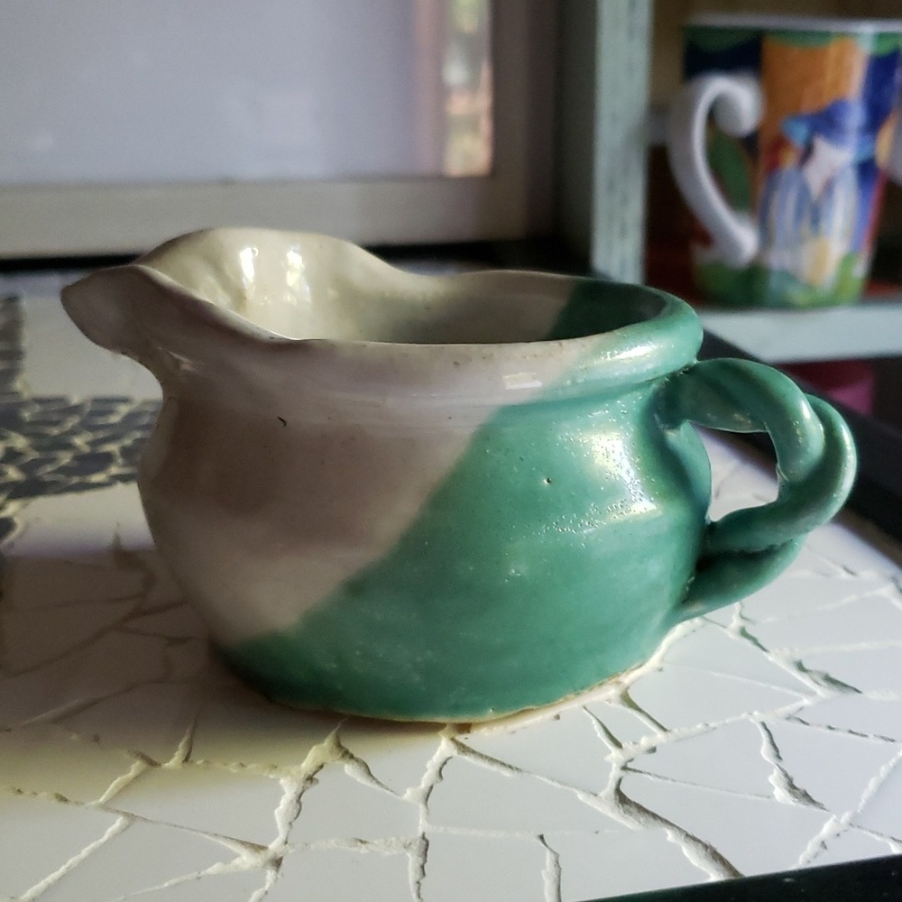 Pottery jug with handle and spout 5 x 2.125